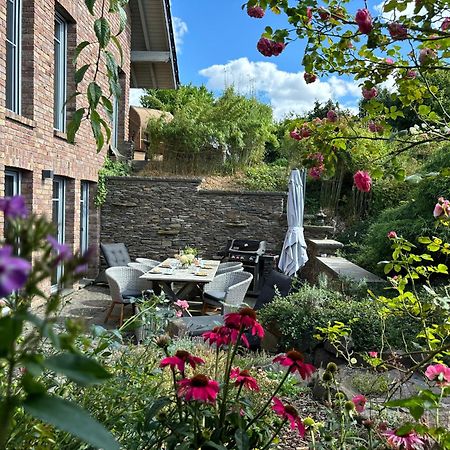 Attraktive Wohnung-Elztalidyll-Zwischen Mosel,Nuerburgring Und Burg Eltz Kollig Eksteriør bilde