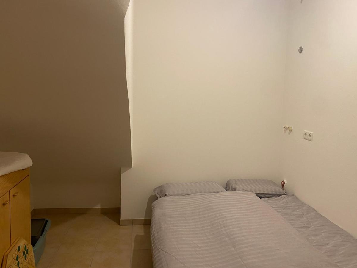 Attraktive Wohnung-Elztalidyll-Zwischen Mosel,Nuerburgring Und Burg Eltz Kollig Eksteriør bilde