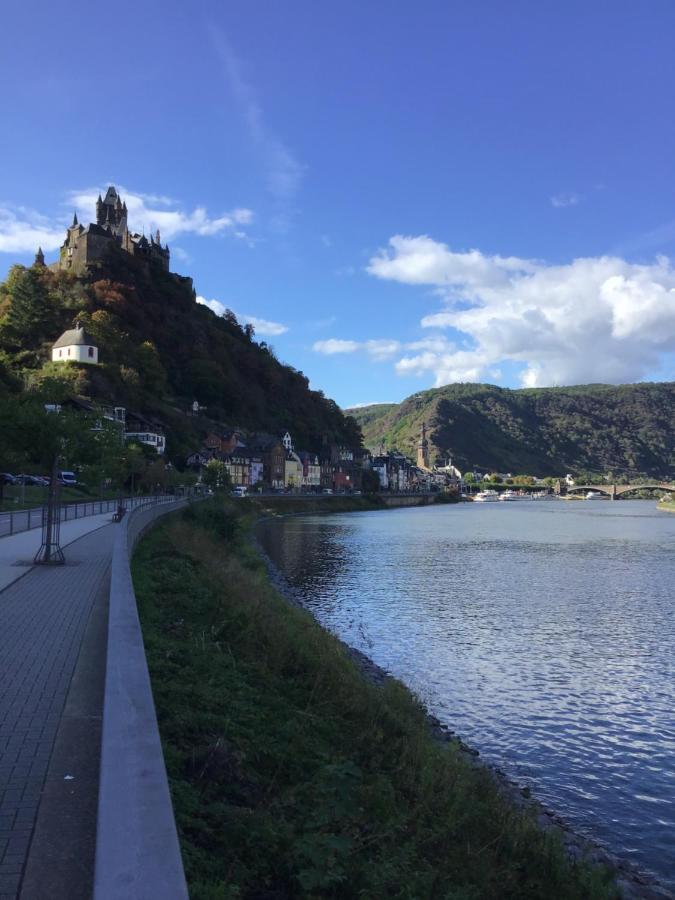 Attraktive Wohnung-Elztalidyll-Zwischen Mosel,Nuerburgring Und Burg Eltz Kollig Eksteriør bilde